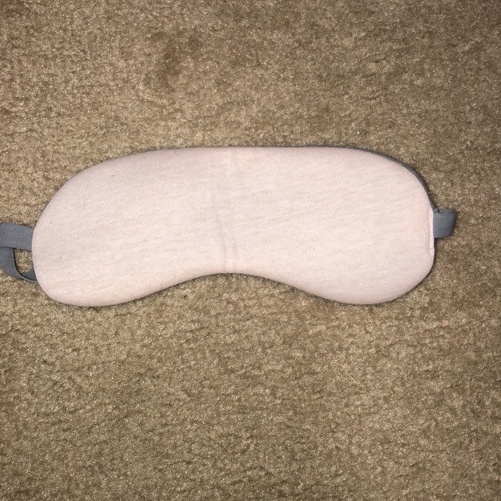 NWOT Victoria’s Secret Sleep Mask